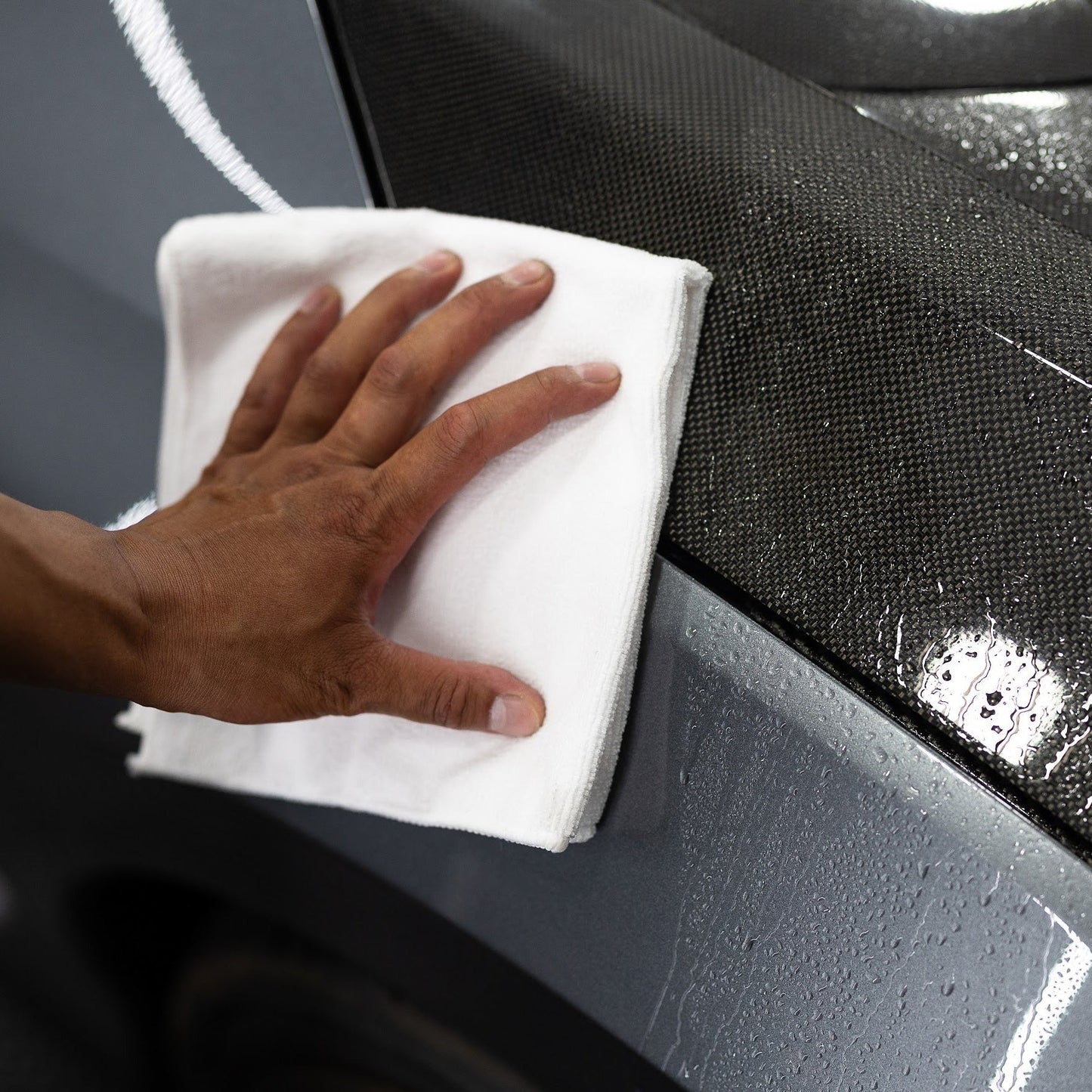 Glisten Spray Wax
