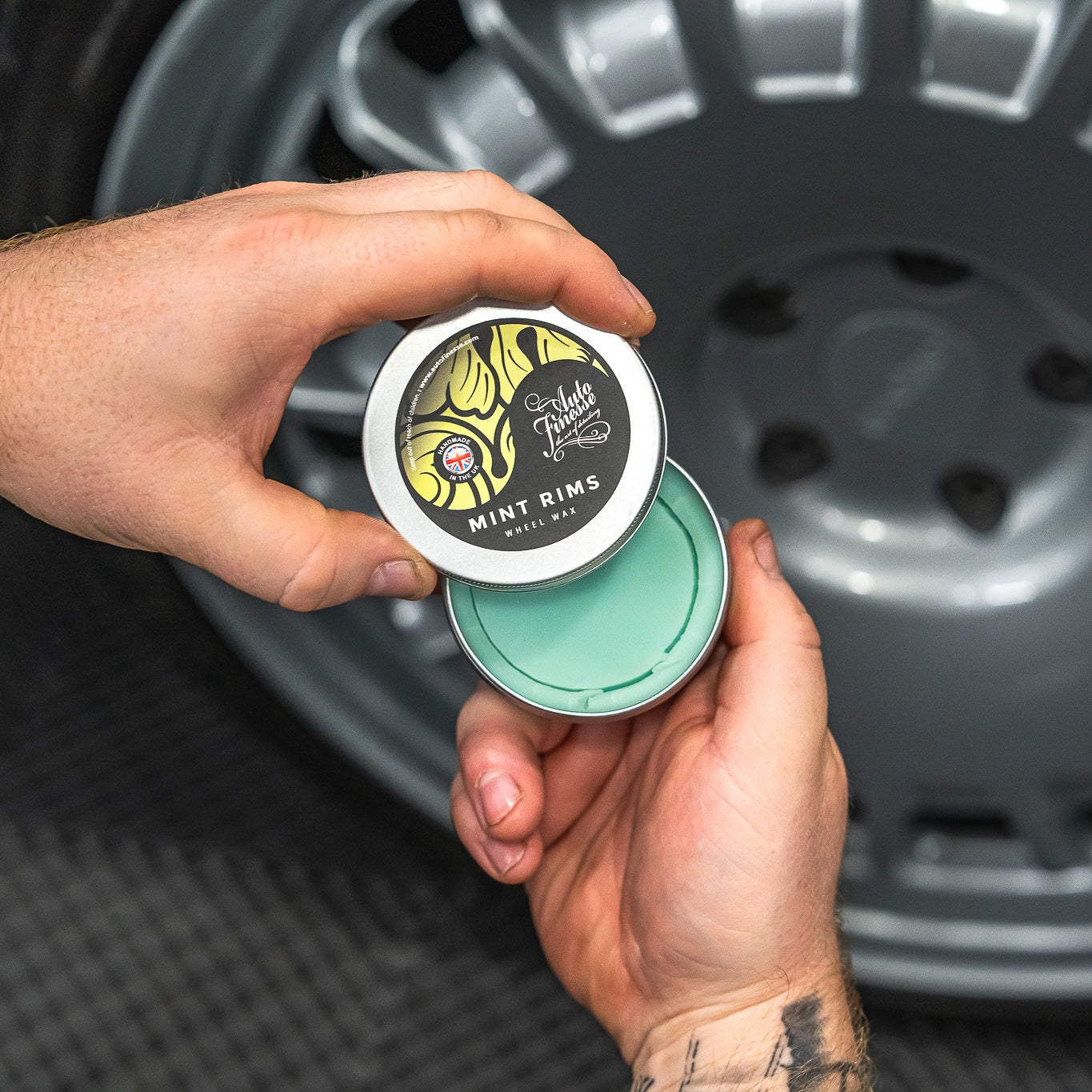 Deep Cleaning Wheel Kit