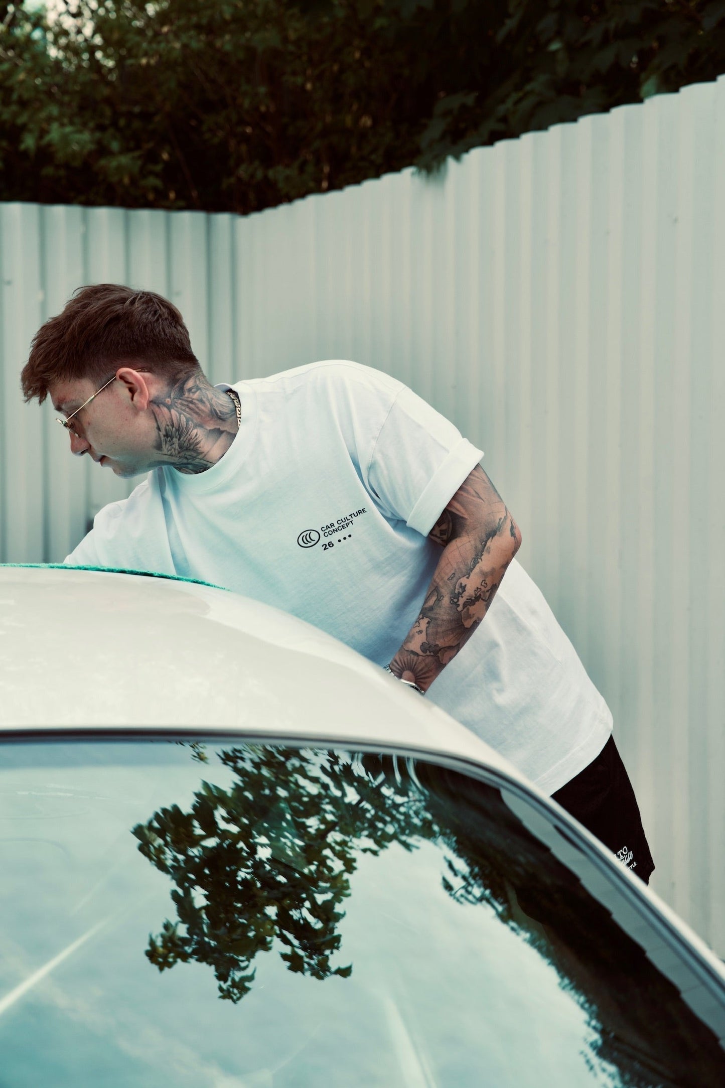 Run for the hills - White T